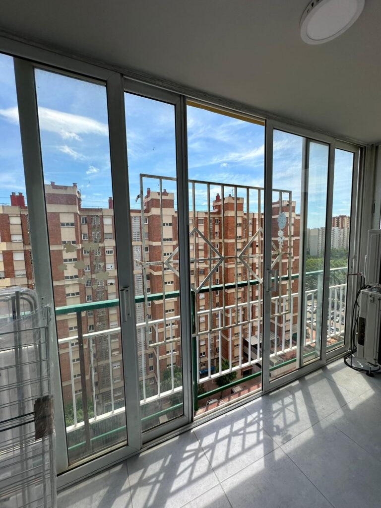 Vivienda de 3 habitaciones y 2 baños completos